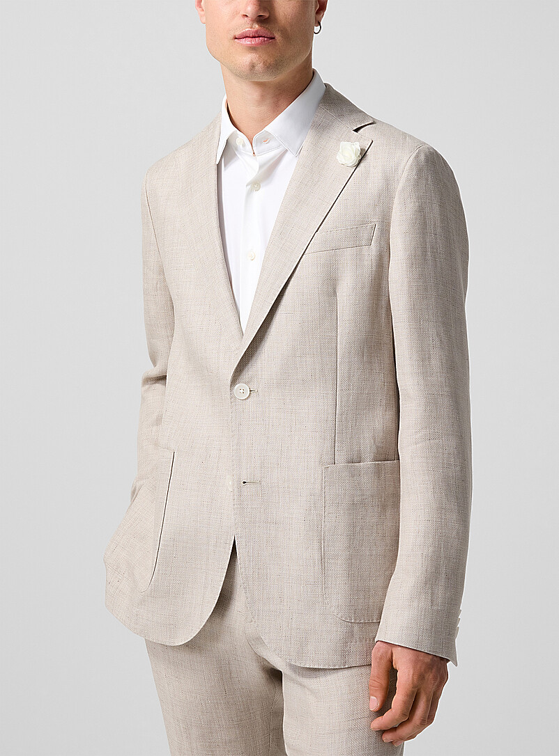 Fitted Linen-Blend Suit Jacket With Flower Pin