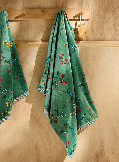 Green floral pure cotton towel