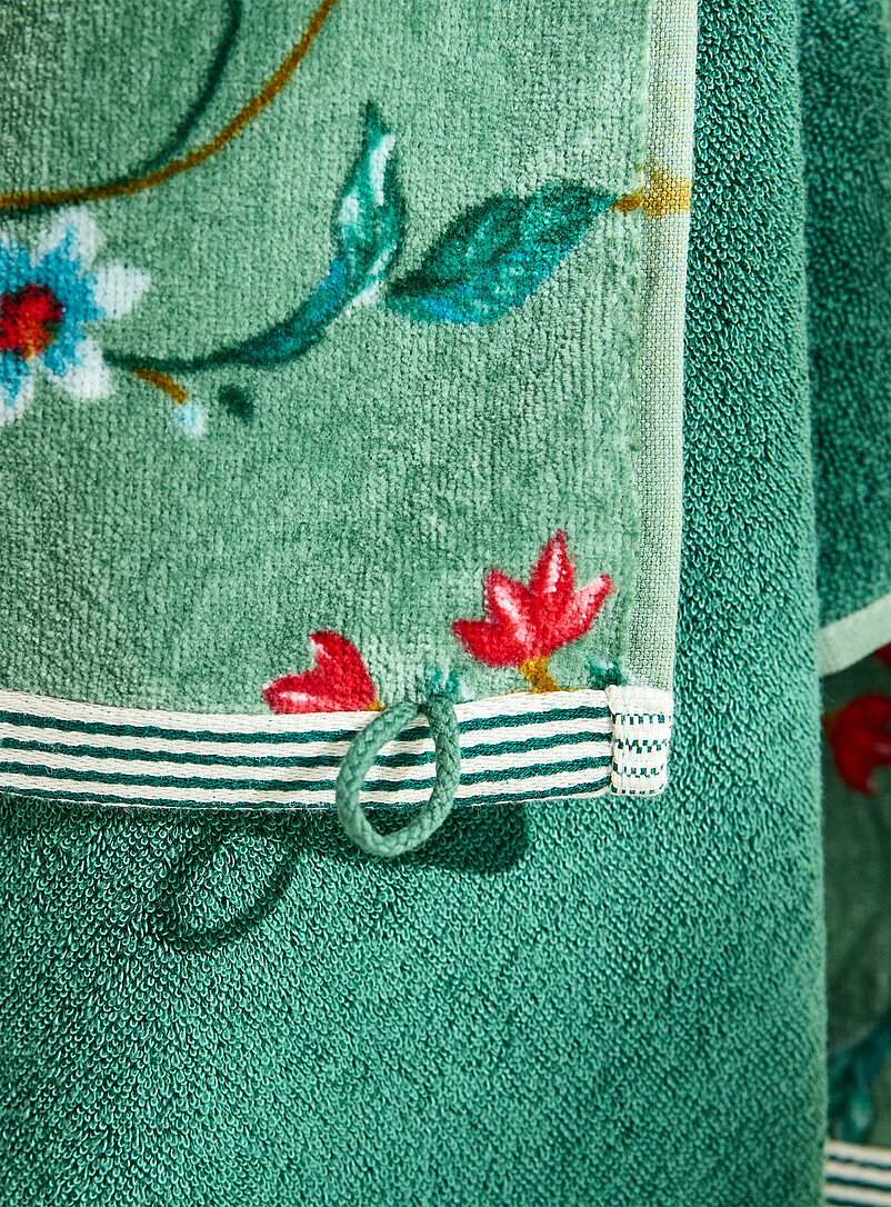 Green floral pure cotton towel product image 2