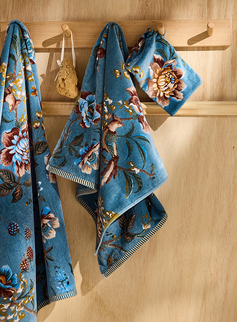 Blue floral pure cotton towel product image 3