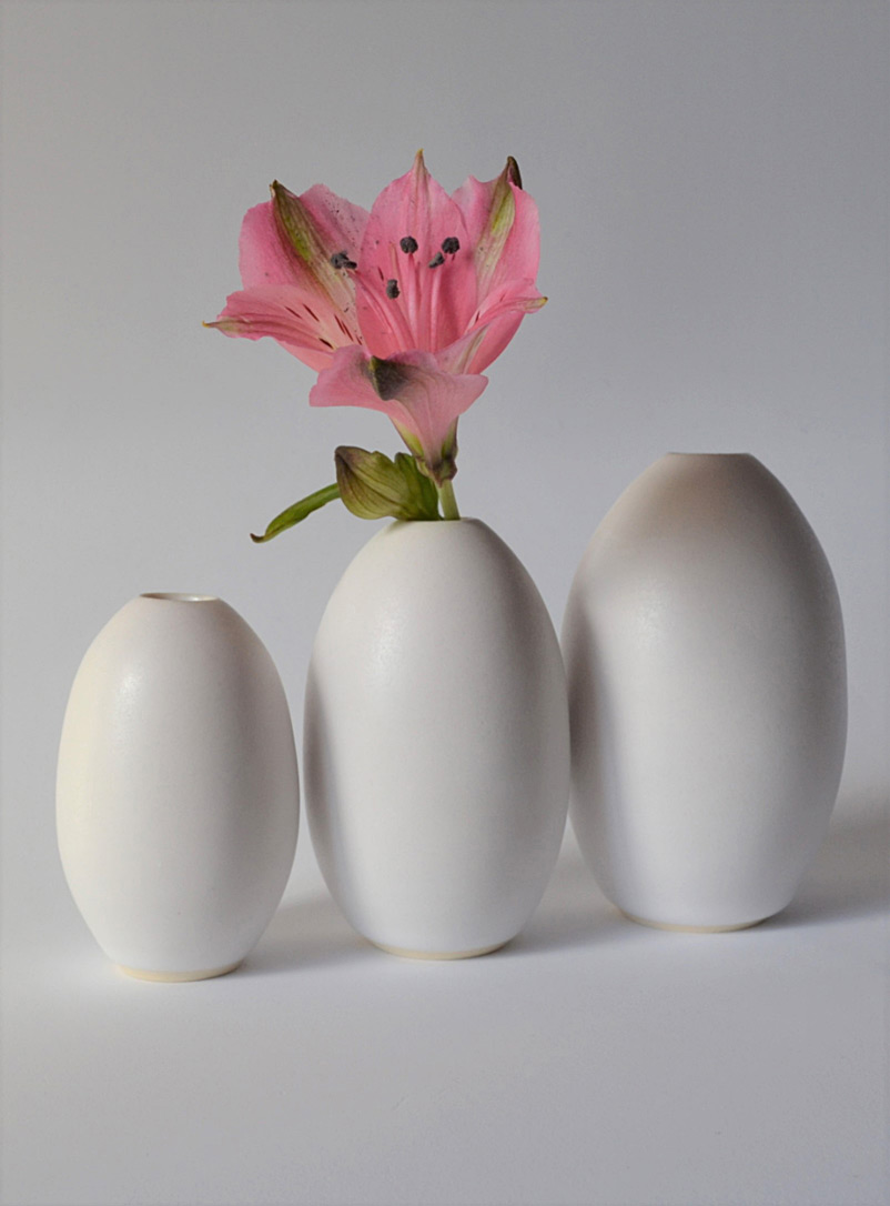 Akai Ceramic Studio: La trilogie de minivases en porcelaine 5,5 cm de hauteur Blanc
