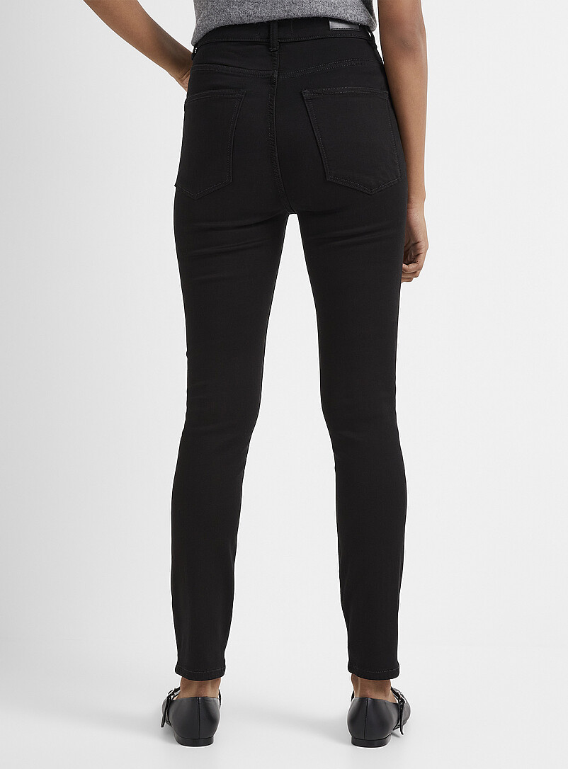 DL1961: Le jean noir Farrow <b>Coupe : jambe ajust&eacute;e, taille r&eacute;guli&egrave;re</b> Noir pour femme