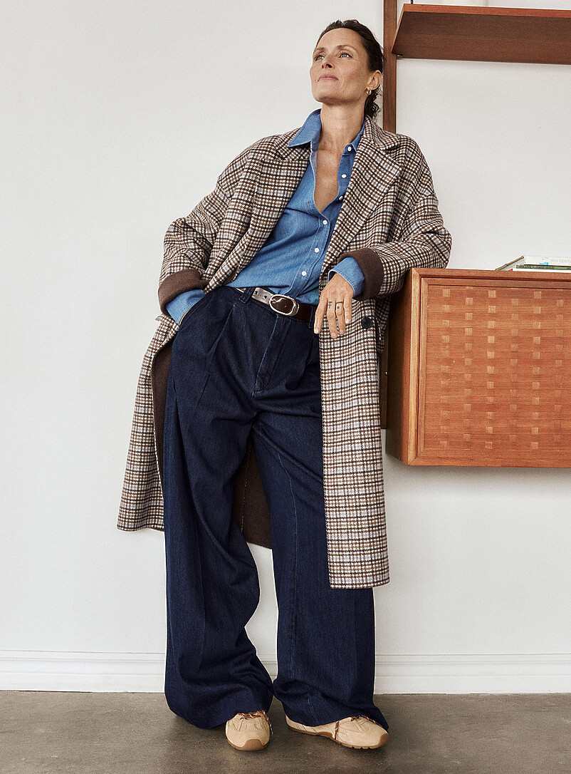Hepburn lightweight pleated jean Fit: Wide leg, super high rise ...