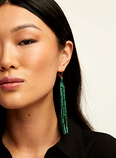 Three Sisters by Emma: Les boucles d'oreilles longues franges perl&eacute;es Noir