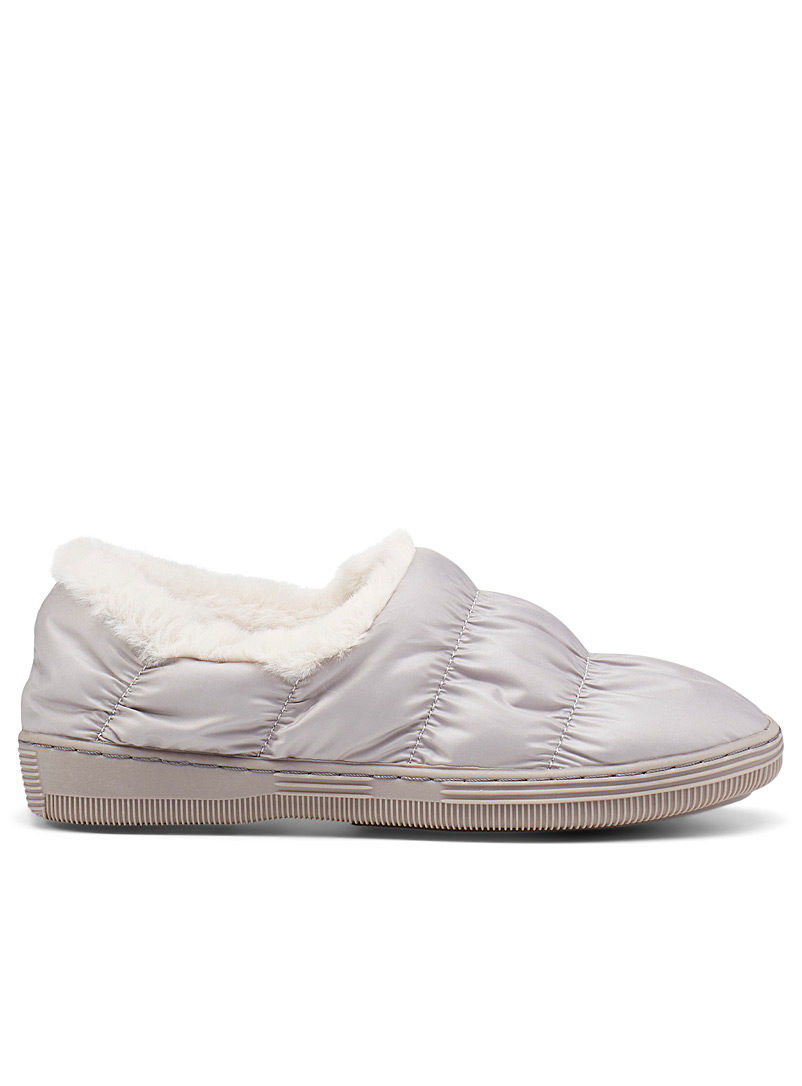 Miiyu Light Grey Faux fur-lined quilted slippers for women