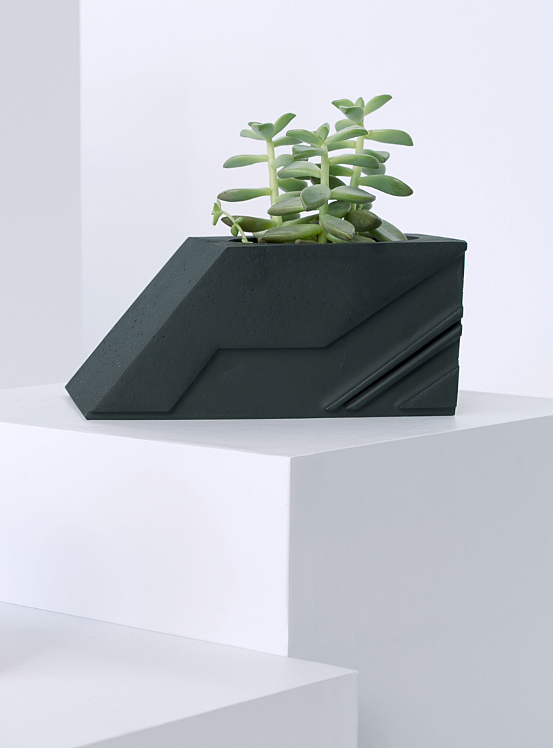Collage Studio Black Raw square planter
