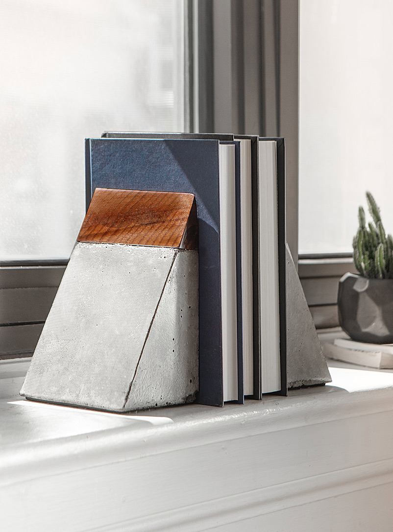 Raphaël Zweidler Assorted Santo & Johny wood and concrete bookends Set of 2