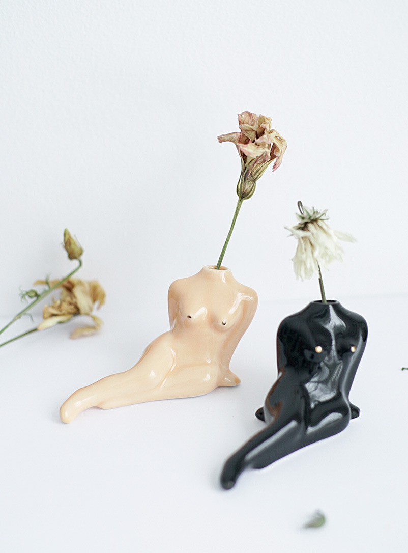 Goye: Le minivase soliflore silhouette féminine 4,5 cm de hauteur Noir
