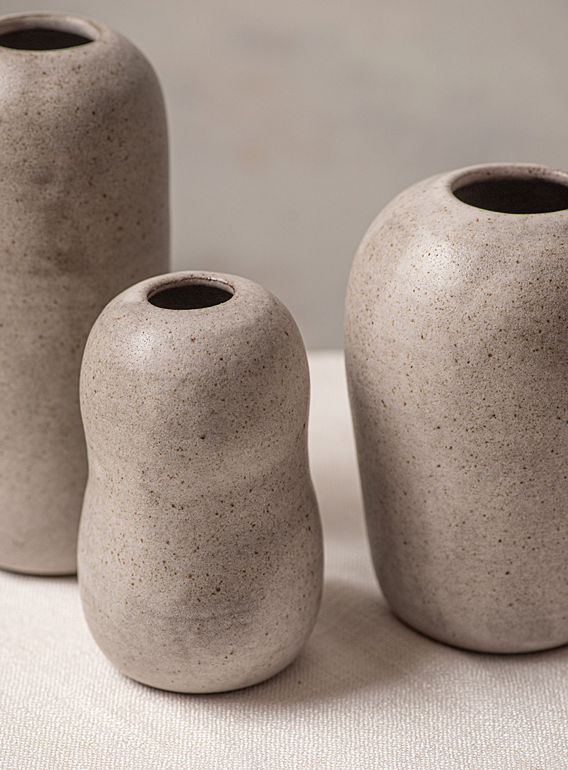 Roxane Charest céramique: Les vases minimalistes Ensemble de 3 Gris