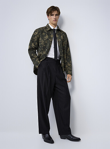 Stretch loose pleated pant <b>Loose fit</b>