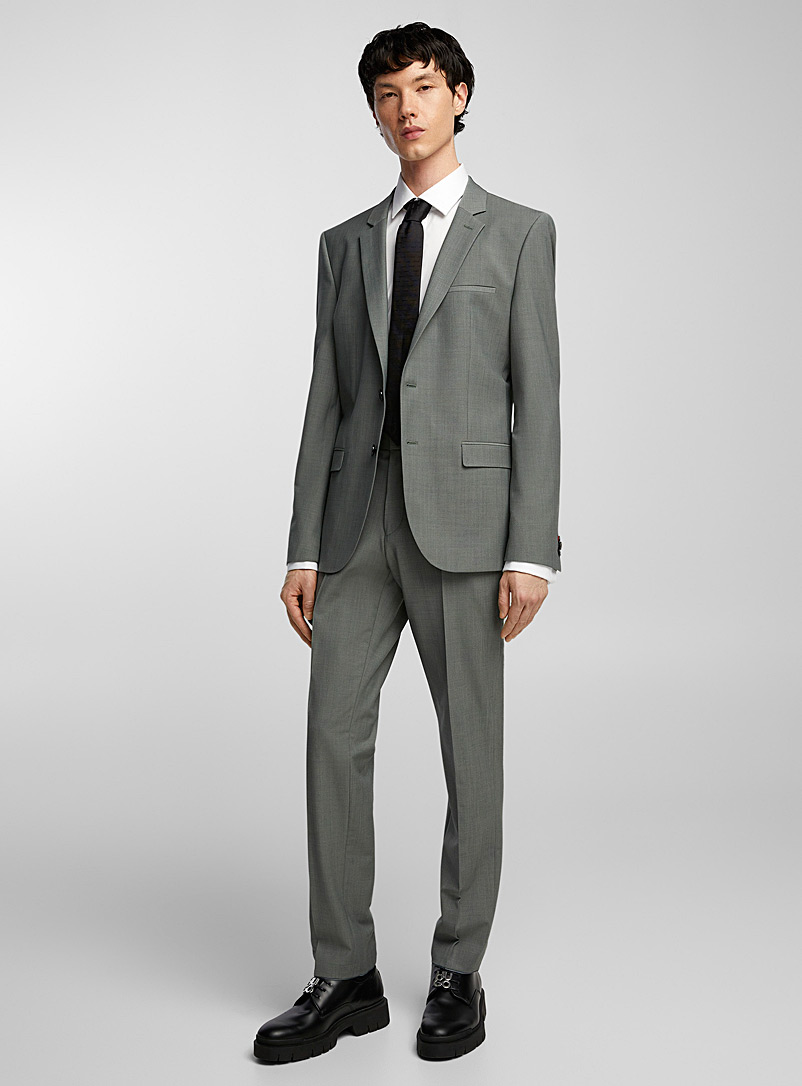 HUGO Light Gray Chambray-like sage stretch suit Semi-slim fit for men