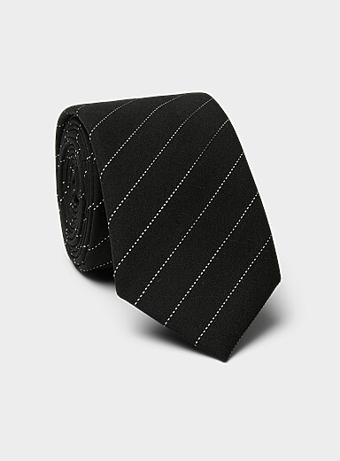 Black pinstripe skinny tie
