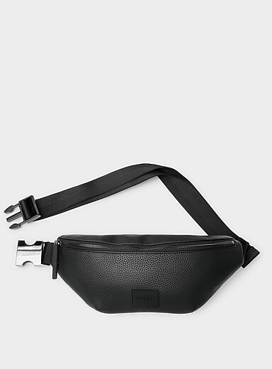 Le sac banane faux cuir grenu