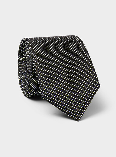 Micro-pattern skinny tie