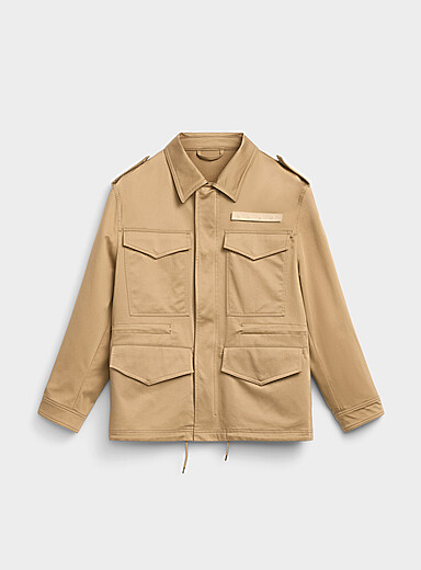 La veste d&eacute;perlante style militaire