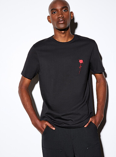 Le t-shirt rose brod&eacute;e Diflow