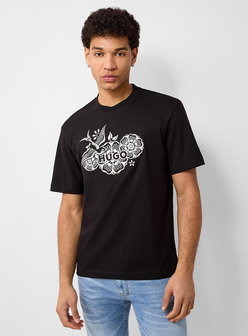 Dangen floral embroidery logo T-shirt product image (primary)
