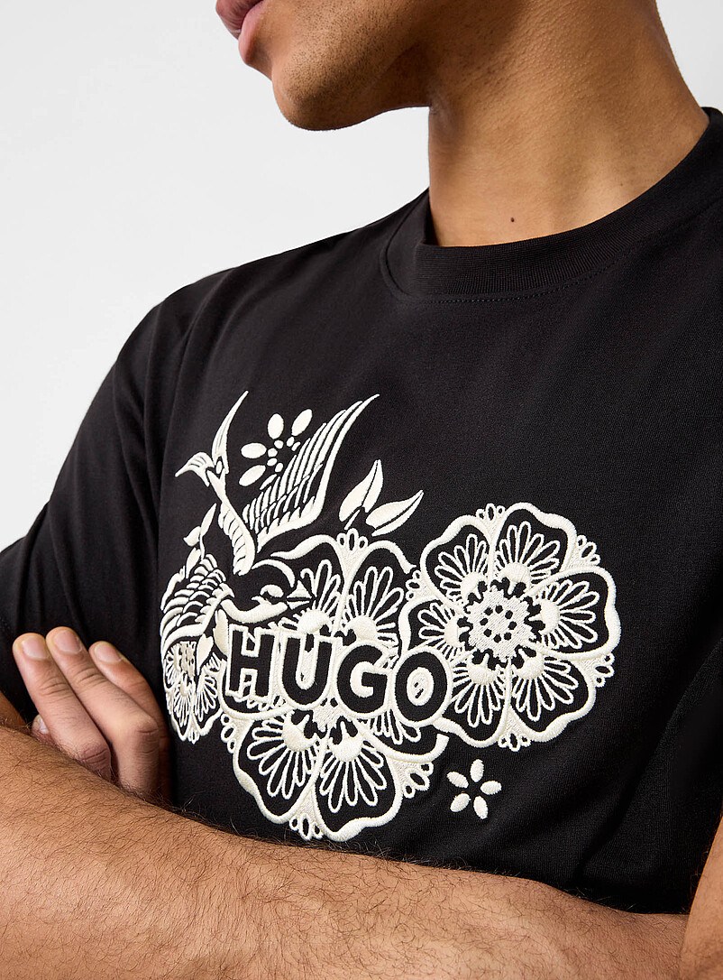 Dangen floral embroidery logo T-shirt product image 2