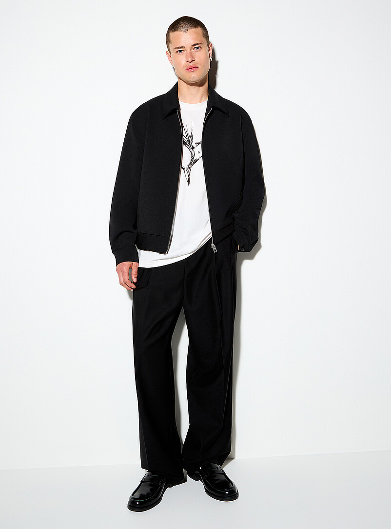 Sleek black jacket Modern fit product image 2
