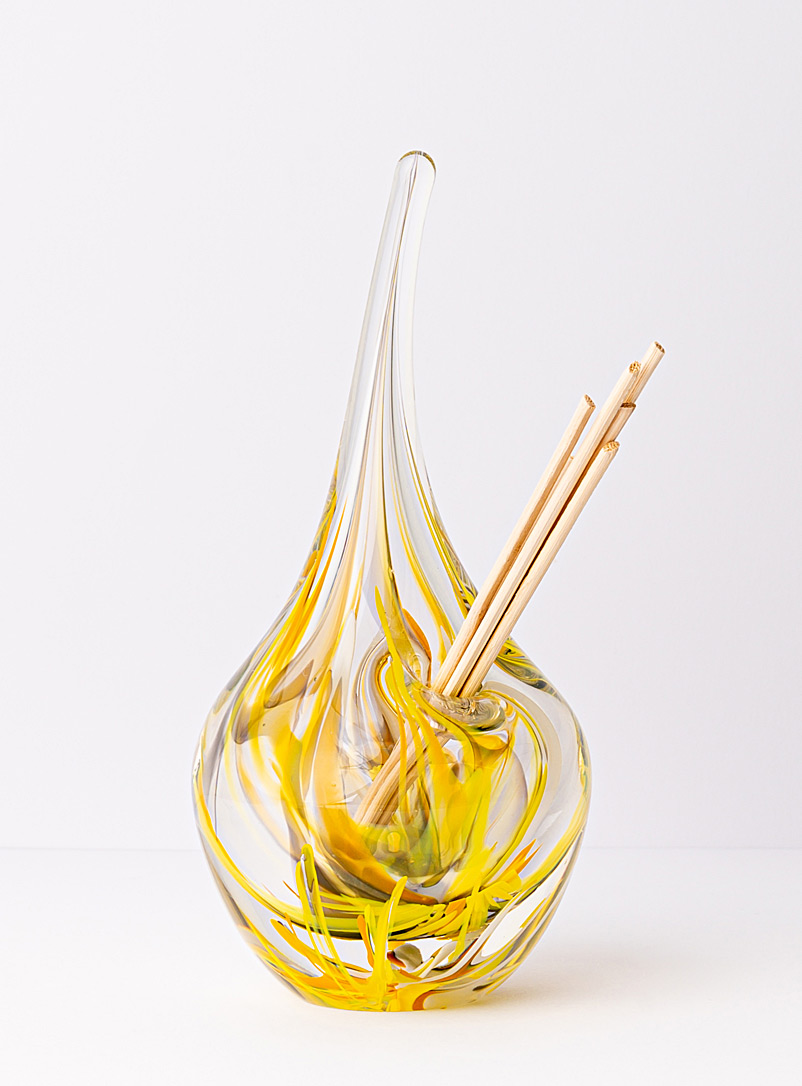 Isabelle Alepins Dark Yellow Aquatic glass and reed essential oil diffuser