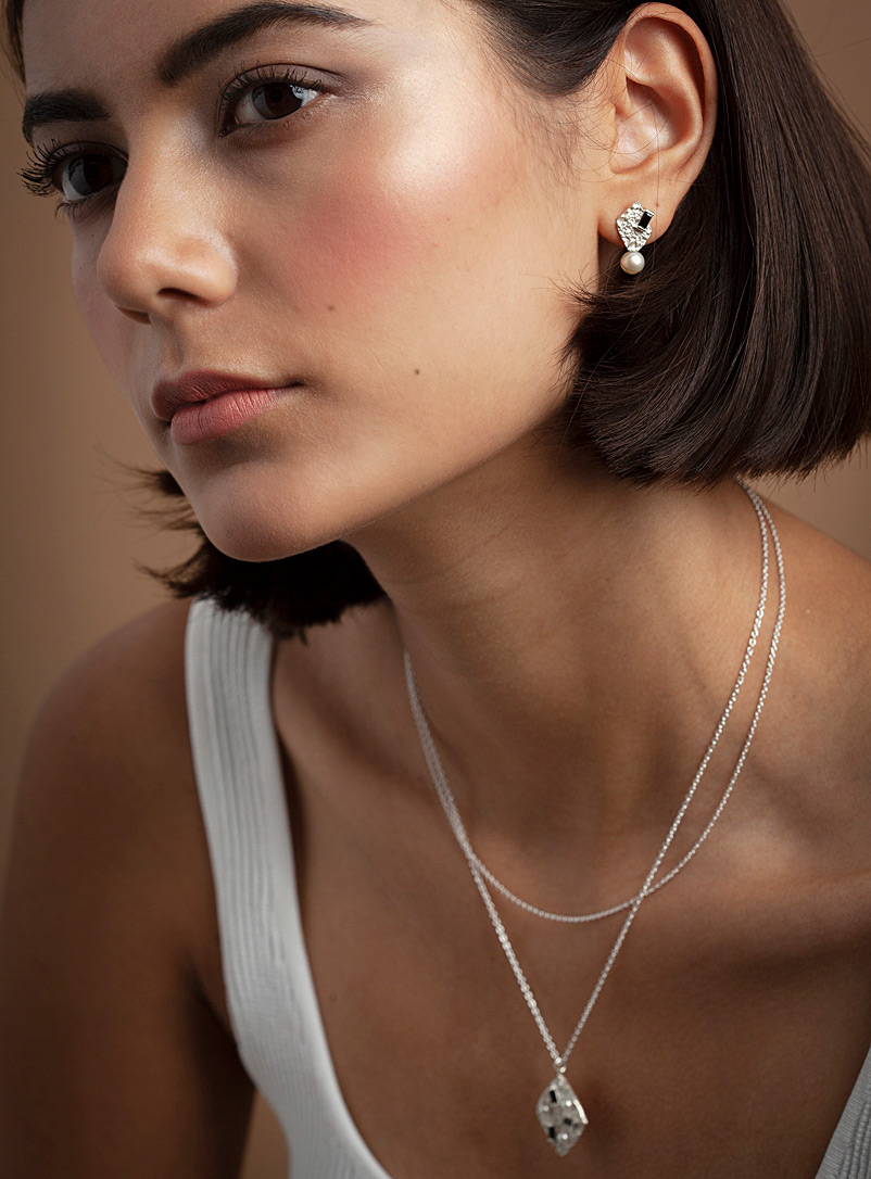 Atelier LAF: Les boucles d'oreilles Ethereal perles et spinelles Argent