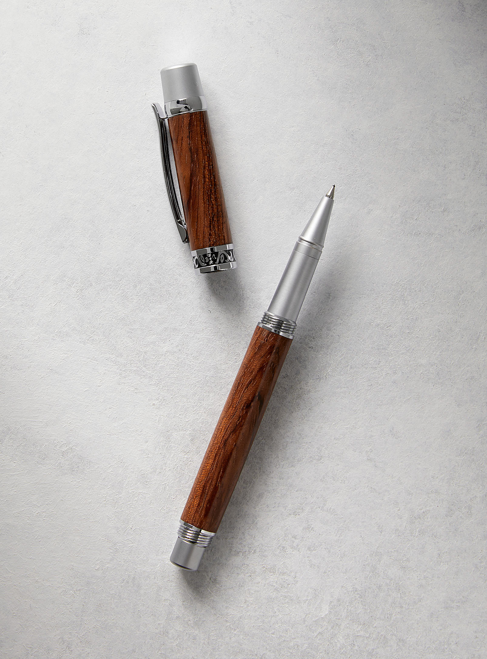 Au Tournant De L'art Sierra Luxury Wood Ballpoint Pen In Dark Brown