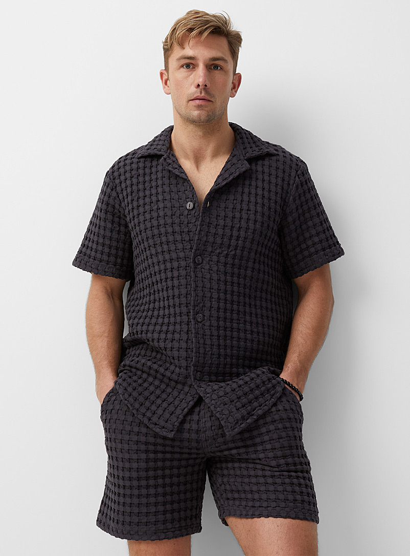 Oas Black Maximized embossing waffle shirt for men