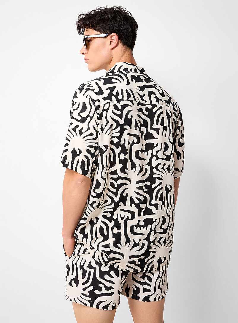 Loefy fluid abstraction camp shirt product image 3