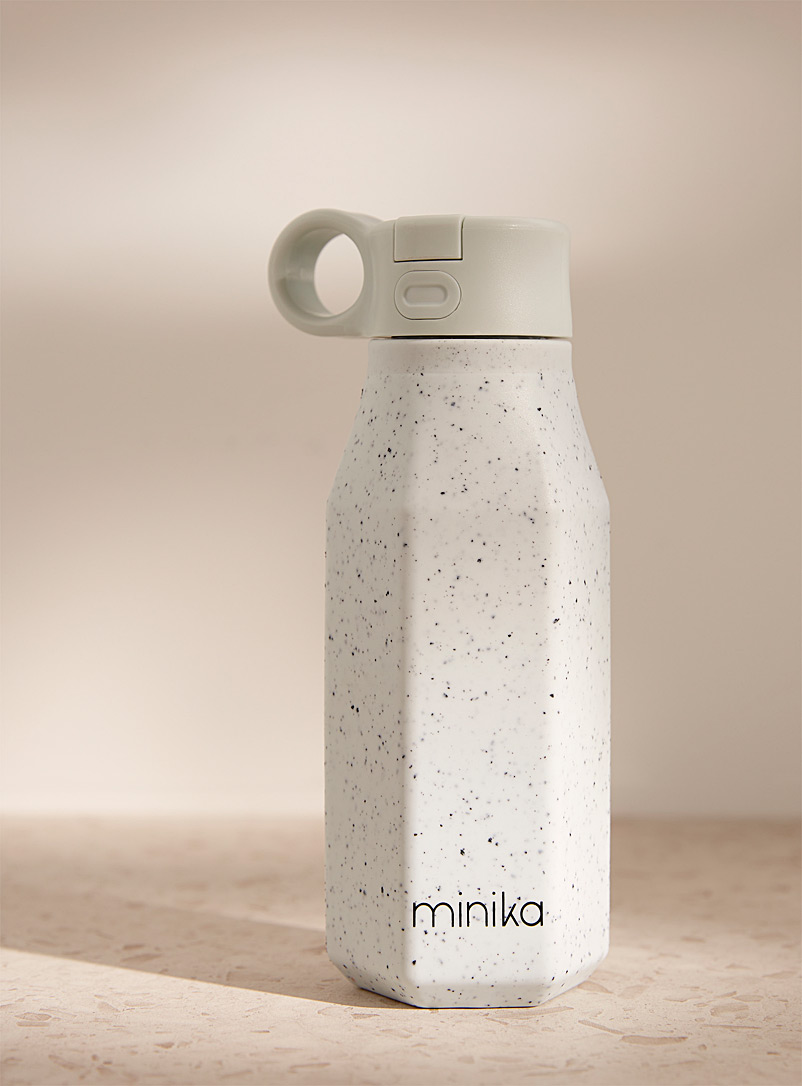 Minika: La bouteille d'eau à paille des tout-petits en silicone Bleu pâle-bleu poudre