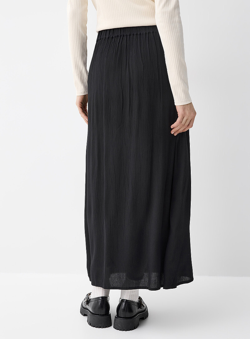 Twik: La jupe longue fendue cr&ecirc;pe textur&eacute; Soleils pour femme
