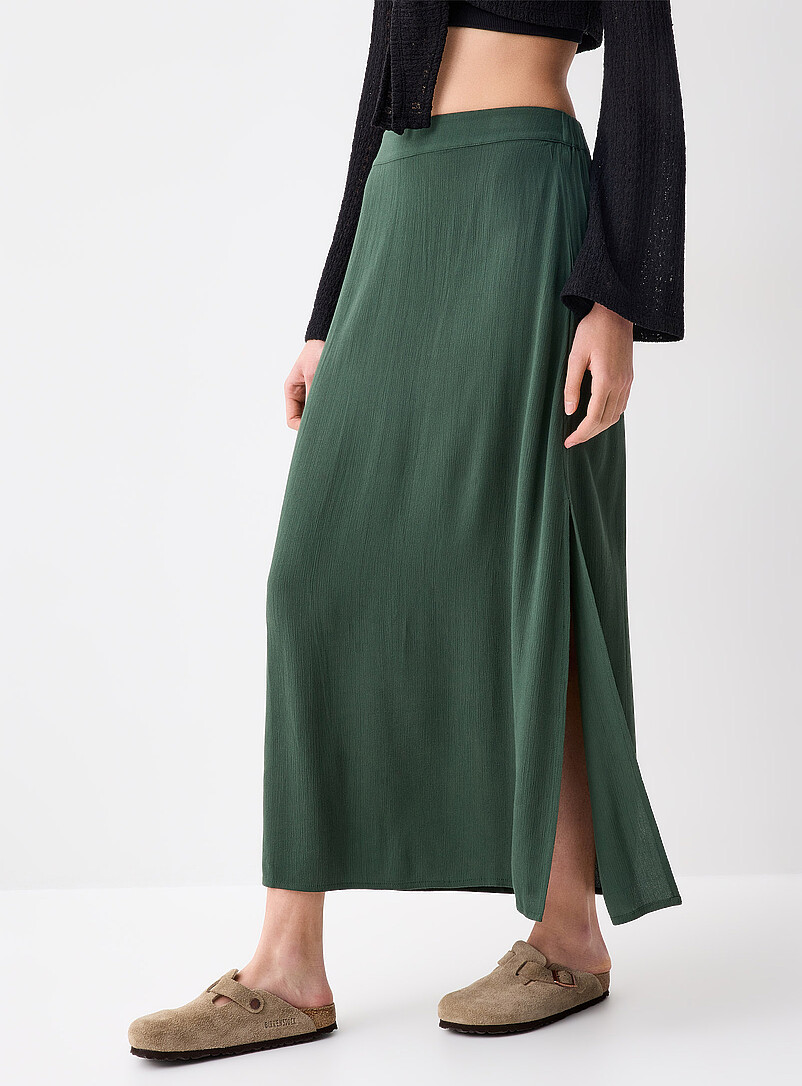Twik: La jupe longue fendue cr&ecirc;pe textur&eacute; Soleils pour femme