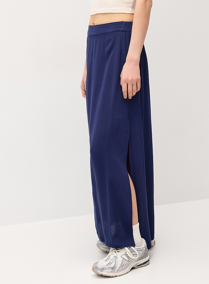 Twik: La jupe longue fendue cr&ecirc;pe textur&eacute; Soleils pour femme
