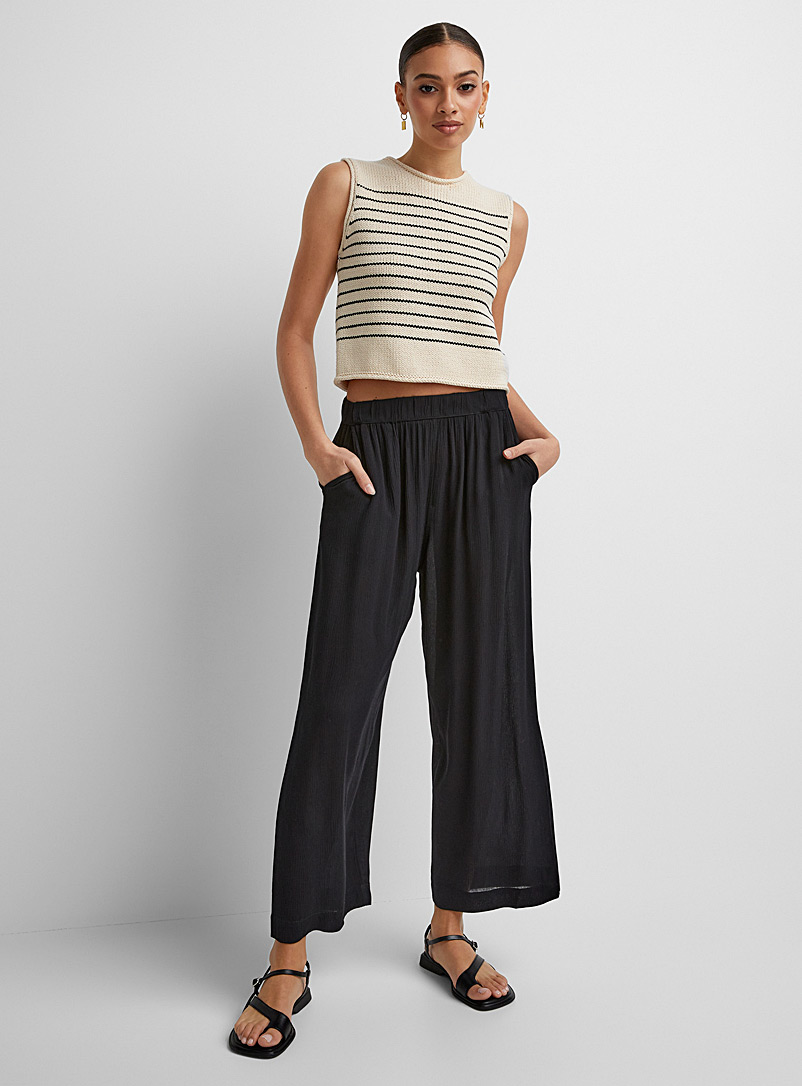 Icône Black Wrinkled texture cropped wide-leg pant for women
