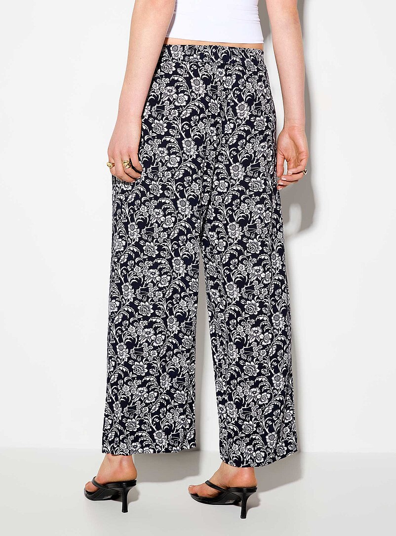 Ic&ocirc;ne Navy/Midnight Blue Crinkled texture cropped wide-leg pant for women