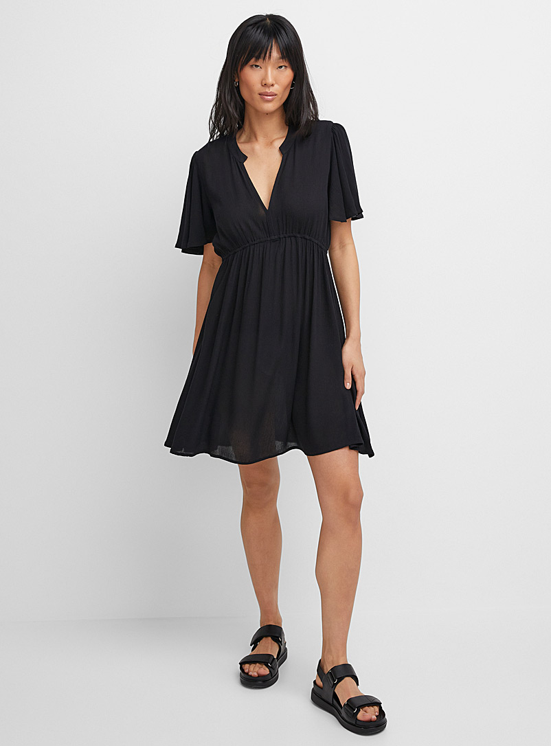 Icône Black Crinkled texture flared mini dress for women