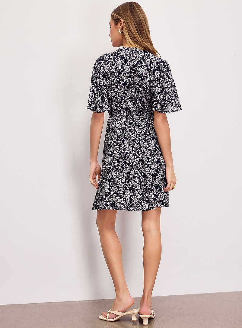 Ic&ocirc;ne Patterned White Crinkled texture flared minidress for women
