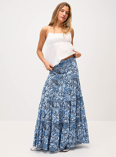 Crinkled ruffled-tier skirt