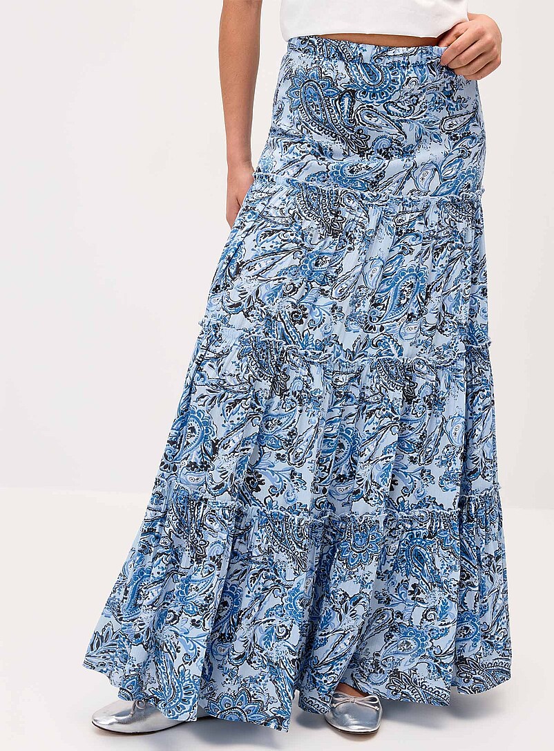 Twik White Crinkled ruffled-tier skirt for women