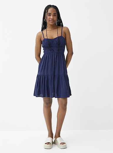 Twik: La robe fronces et volants Bleu marine - Bleu nuit pour femme
