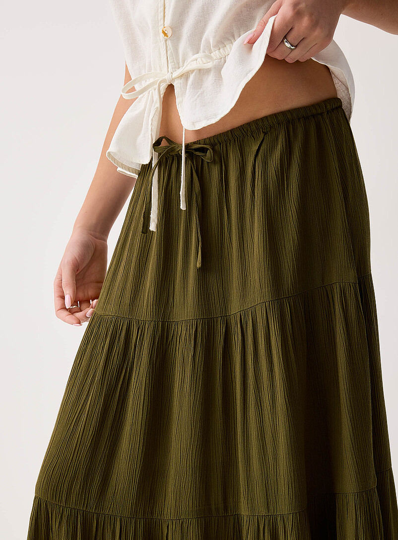 Crinkled tiered maxi skirt | Icône | Women's Maxi Skirts & Long