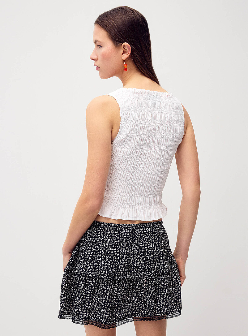Twik White Lace-hem crinkled skort for women