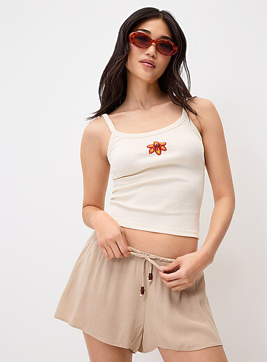 Twik: Le minishort froiss&eacute; taille &eacute;lastique Sable pour femme