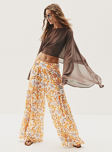 Ic&ocirc;ne Assorted Crinkled tiered ultra-wide pant for women