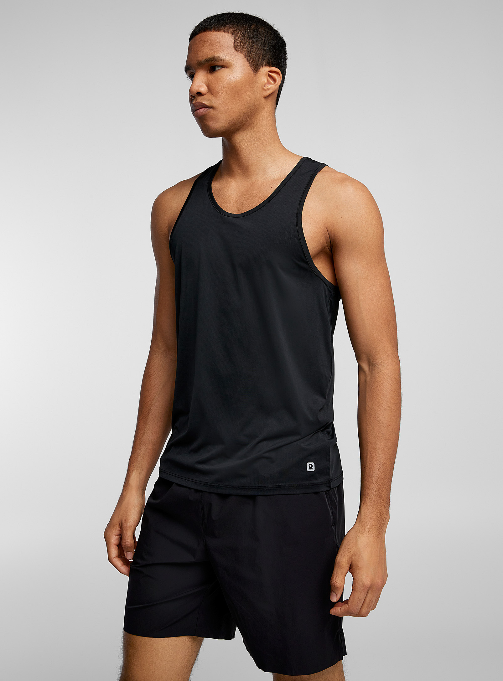 I.fiv5 Low Armhole Micro-perforated Solid Tank In Black
