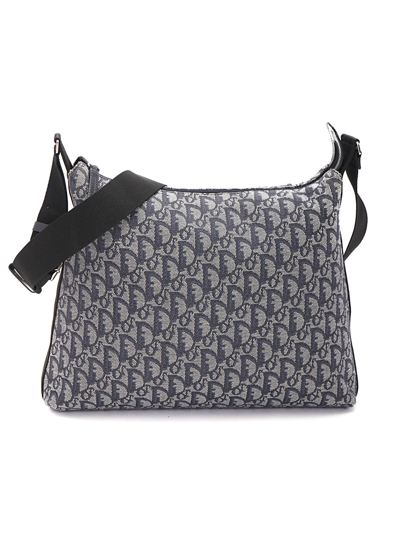 Edito Vintage: Le sac à bandoulière Trotter Dior Marine pour femme