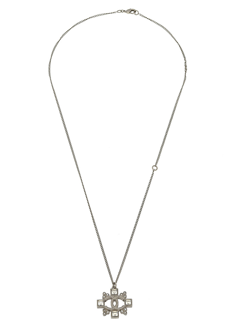 Edito Vintage Silver CC Logo rhinestone pendant necklace Chanel for women