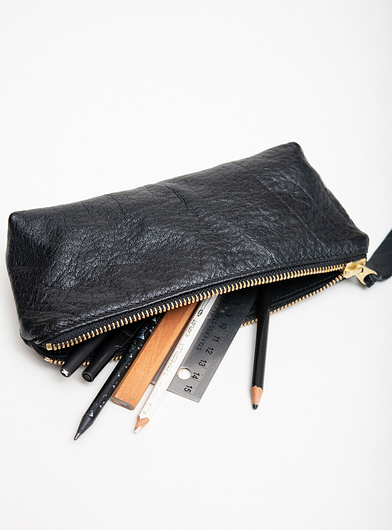Veinage Black Turin leather case