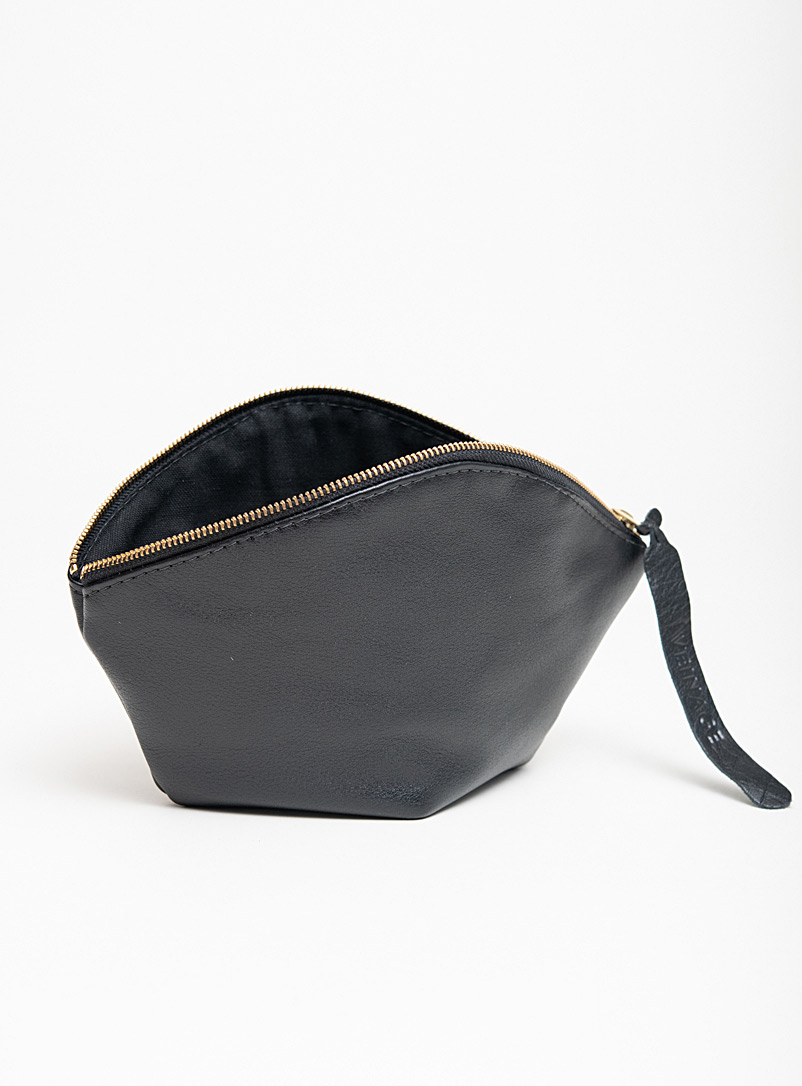 Veinage Black Naples leather pouch