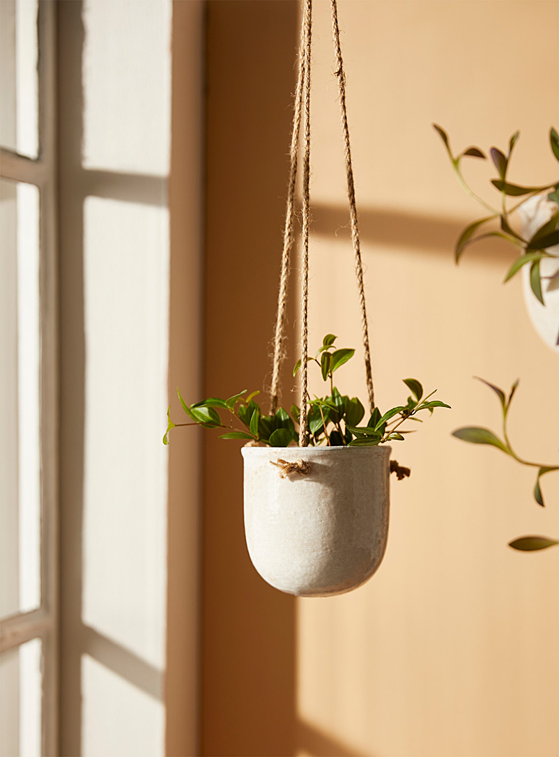 Simons Maison White Antique ceramic hanging planter 4 in