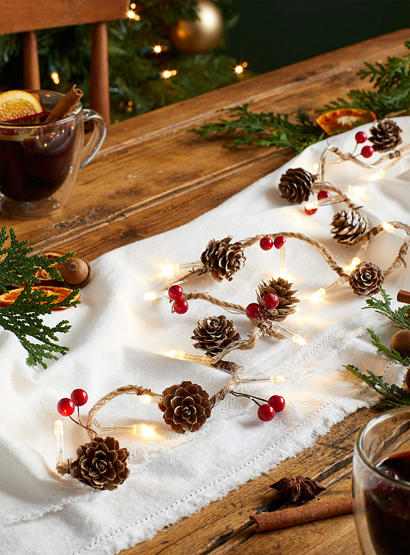 Simons Maison Assorted Pinecone and berry string lights